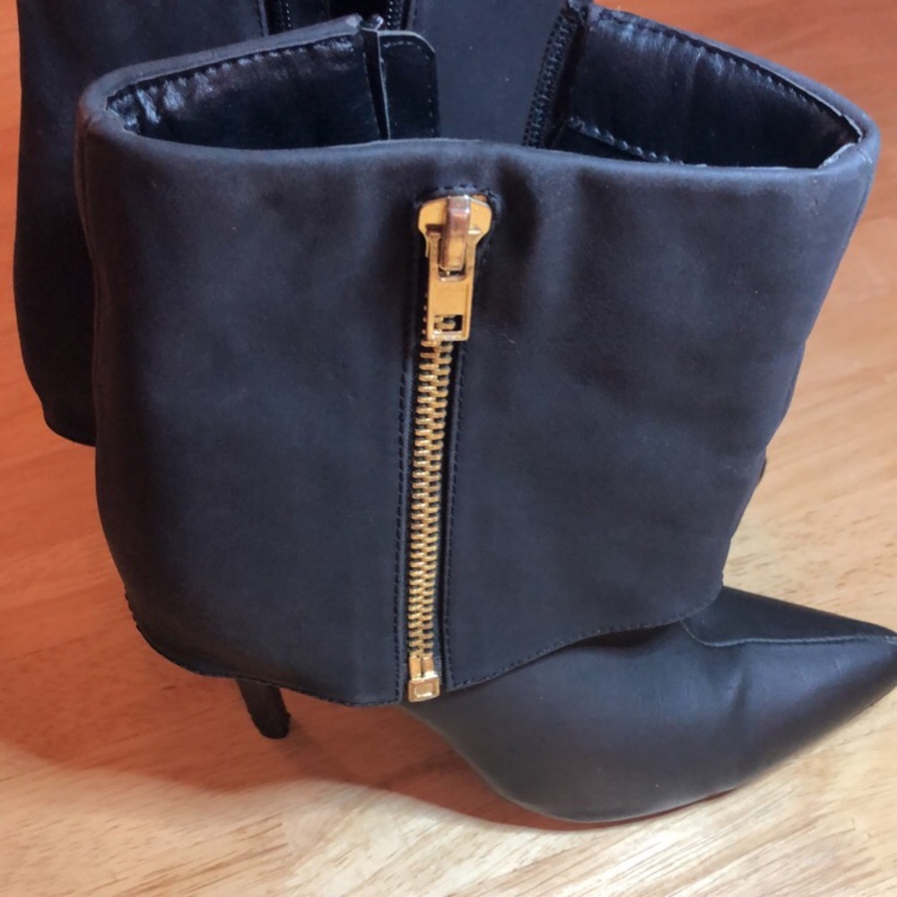 4” Black Ankle Boot- Shoe Dazzle